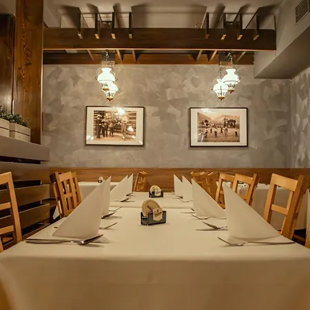 Esprit Spindleruv Mlyn